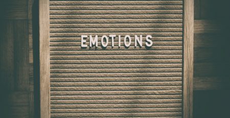 Psichologė atkreipia dėmesį – problemų kyla, kai vaikas nevaldo emocijų. Kaip jam padėti?